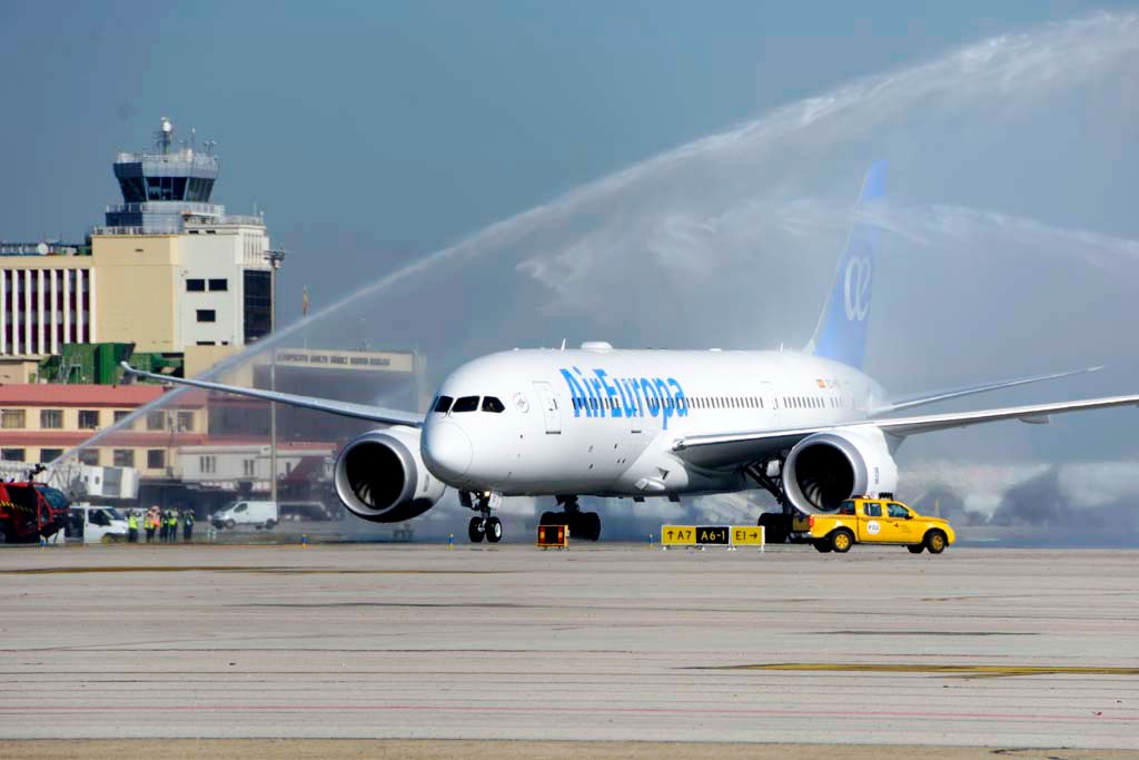 Llegada del Boeing 787-9 a Madrid