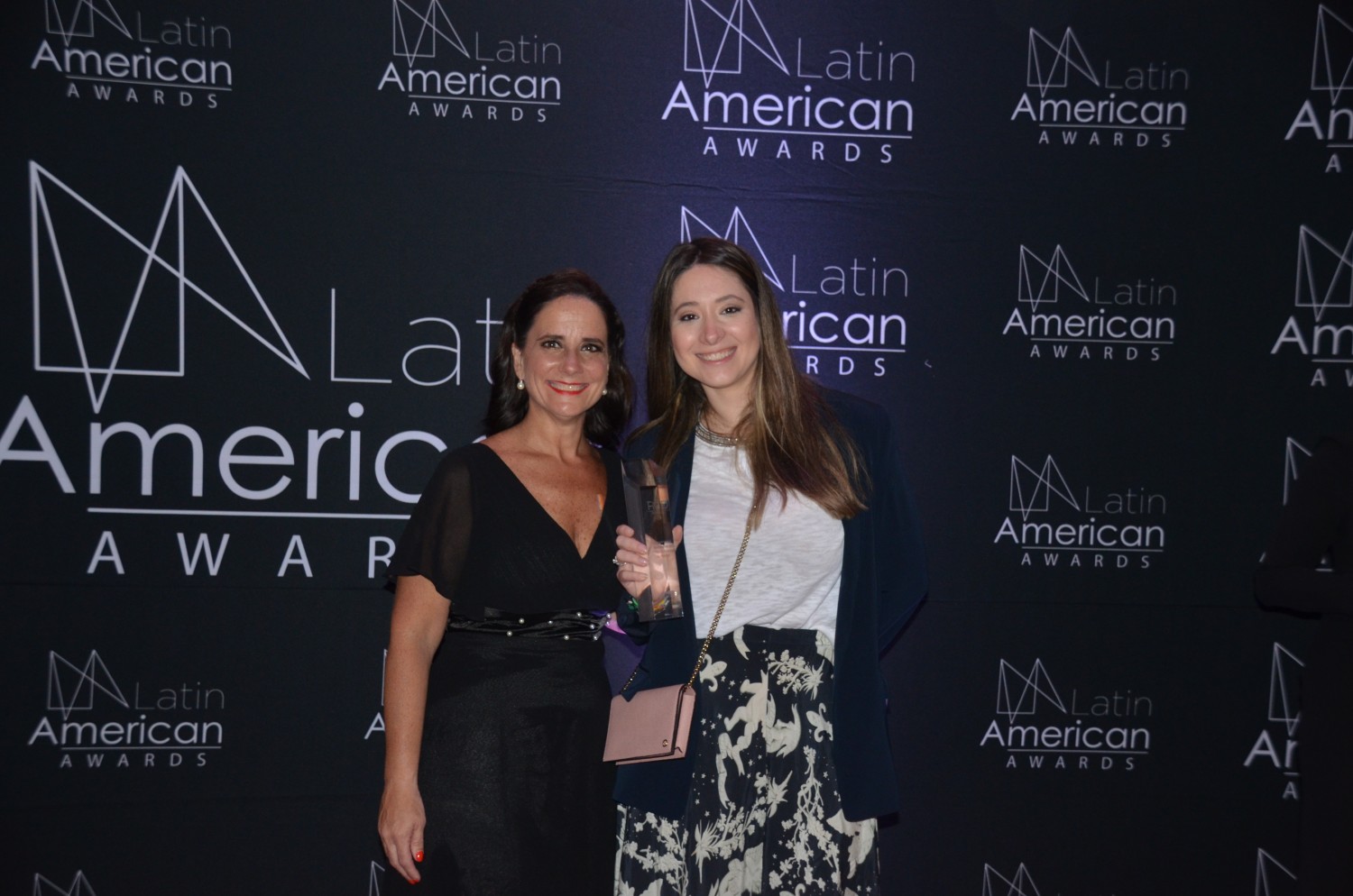 Josefina de Zan y Rocio Ramirez Rojas, en representación de Contacto Editorial