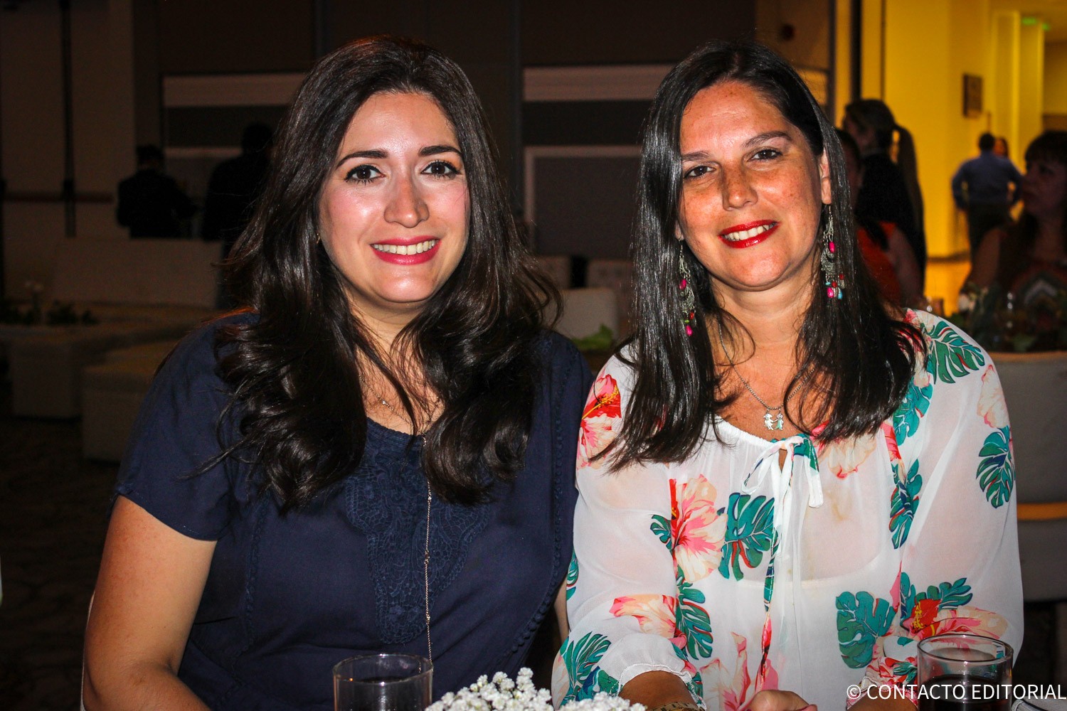 Anali Quiñonez y Leticia Coronel