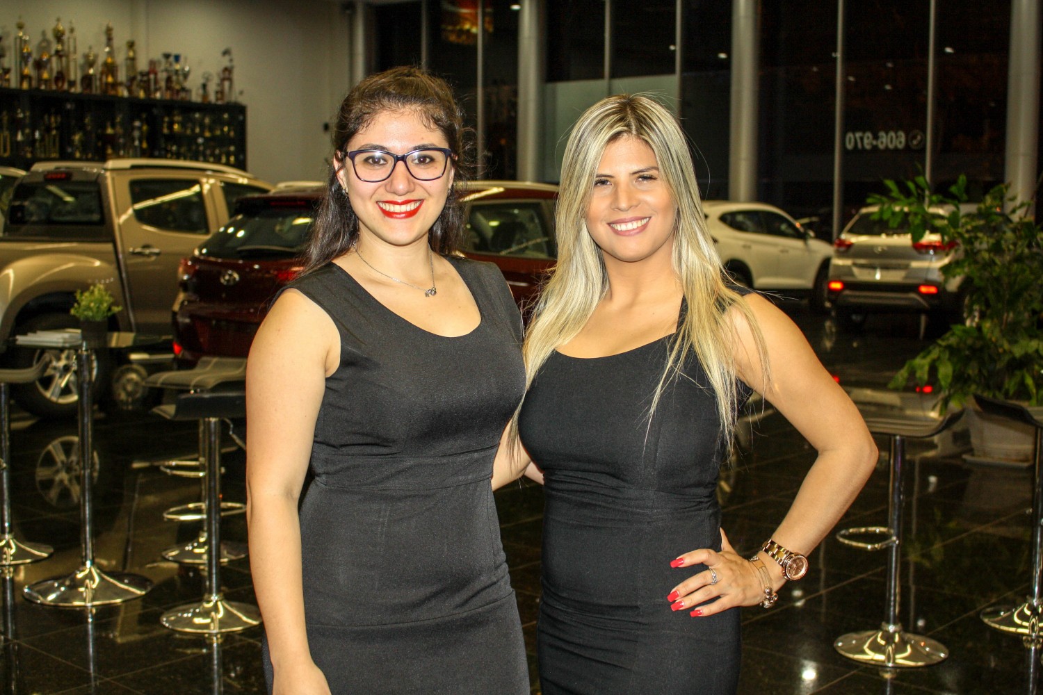 Maura Barreto y Laura Davalos