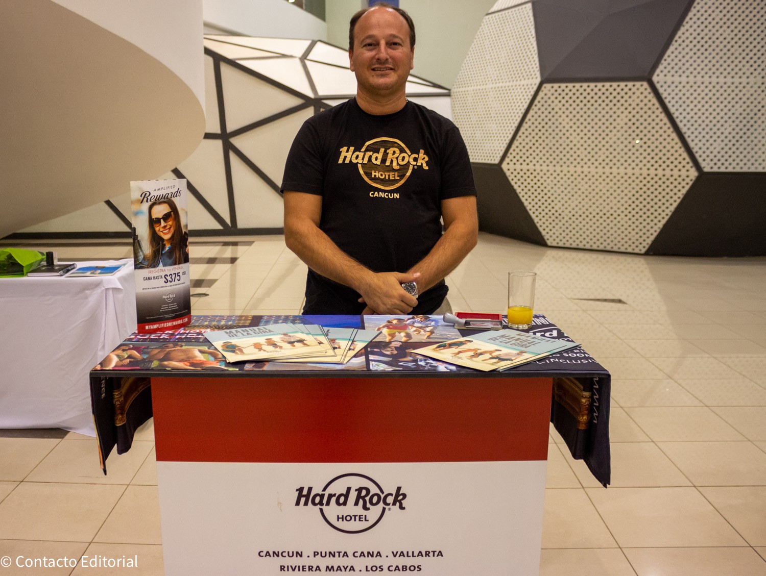 Mario Traverso como ejecutivo de Ventas de Hard Rock Hotels