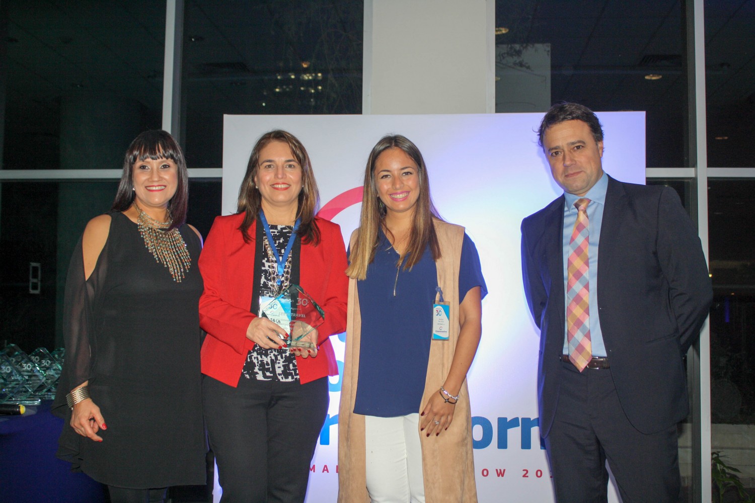 Grisela Fiorio y Romina Diaz de Servitravel