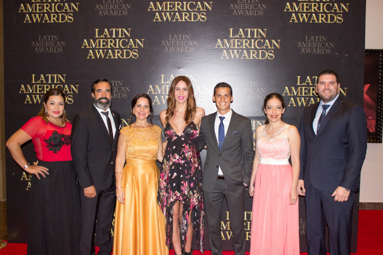 Analia Gonzalez, Alejandro Ocampos, Josefina de Zan, Lara Tomassi, Carlos Pavon, Graciela Zalaya y Christian Correa