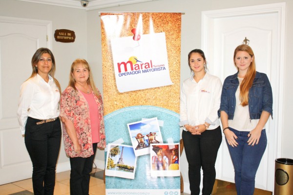 Representantes de Maral Turismo con Barbara Roddick ejecutiva comercial de Pullmantur para Argentina y Paraguay