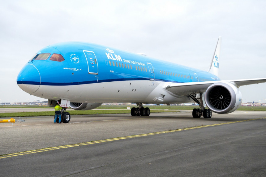 KLM lanza "Holanda en casa" con videos en 8D