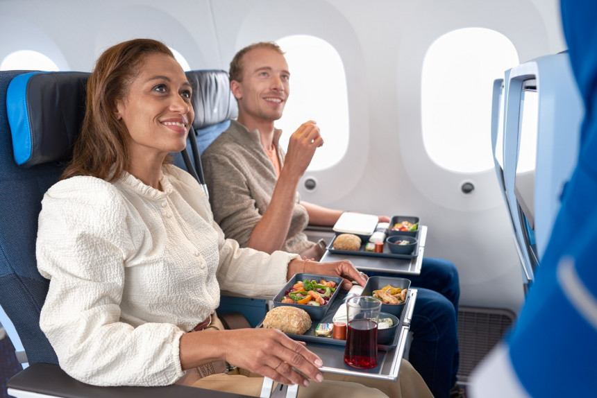 KLM estrena nueva cabina premium para sus vuelos de largo radio