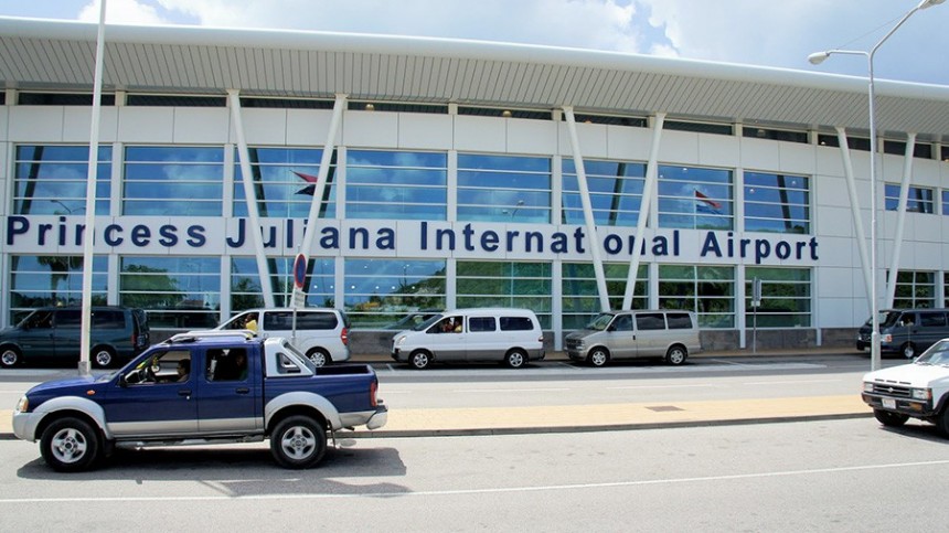Aeropuerto de St. Maarten reanuda operaciones 