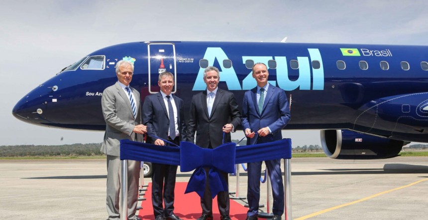 Azul dio la bienvenida al primer Embraer 195-E2