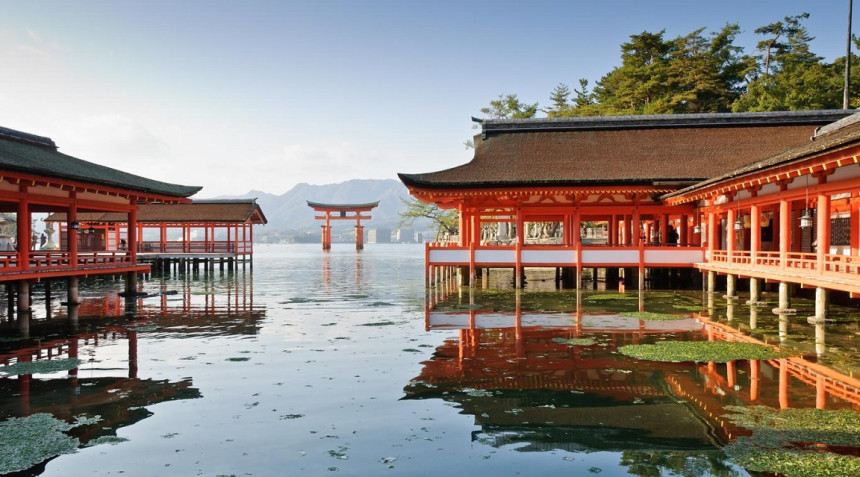 Japón planea exigir seguro de salud a todos los turistas que visitan el país