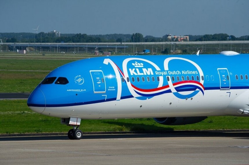 KLM celebra 100 surcando los cielos del mundo