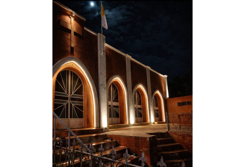 El barrio Loma San Jerónimo ofrece nueva imagen estrenando iluminación