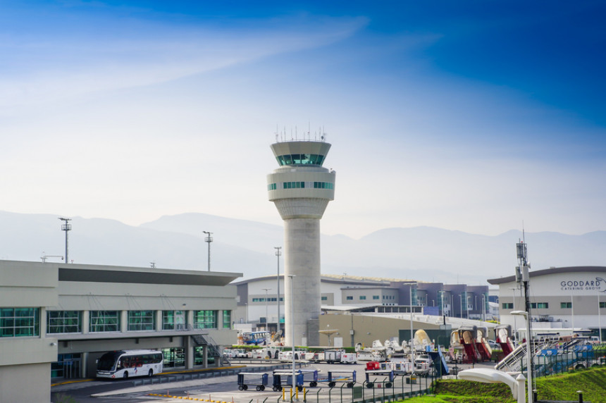 Aeropuertos en Ecuador elevan niveles de seguridad