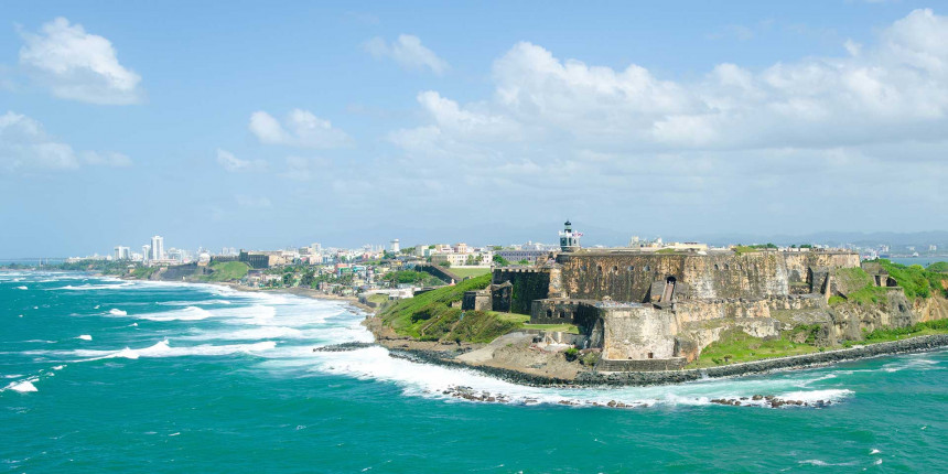 Puerto Rico multará a quienes lleguen sin una prueba de PCR
