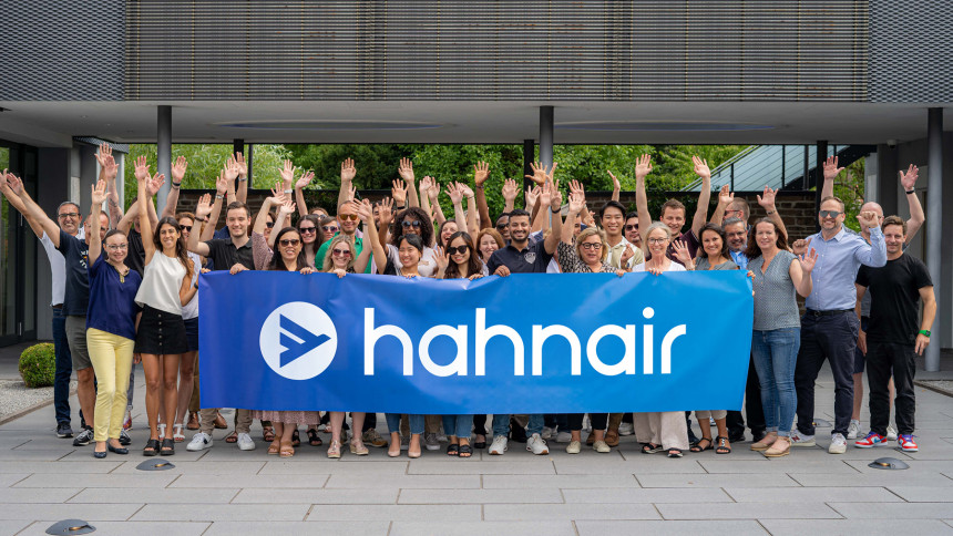 Hahnair inicia su año aniversario con una nueva identidad de marca