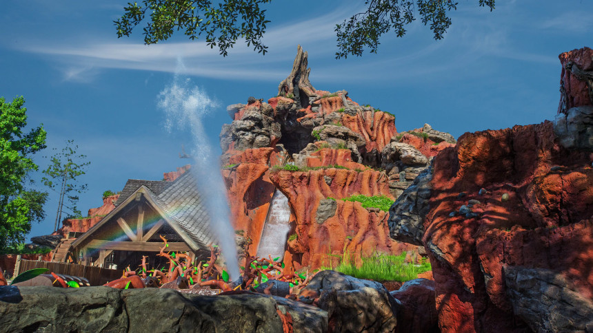 Splash Mountain realizó sus últimos viajes en Disneyland y Disney World