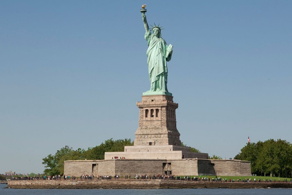 Tourists begin to return to New York – Destinations