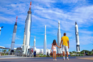 “Retrocede el reloj”, promoción en ingresos al Kennedy Space Visitor Complex 2023