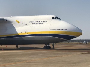 Antónov An-124-100, un gigante de los cielos aterrizó en Paraguay 
