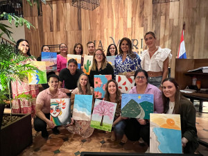 Agentes de viajes invitados por Bespoke y  Playa Hotels & Resorts  participaron de taller de pintura