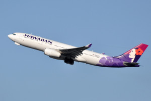 Alaska Airlines acuerda la compra de Hawaiian Airlines