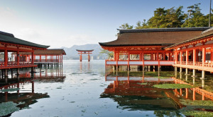 Japón planea exigir seguro de salud a todos los turistas que visitan el país