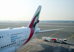 Emirates, primera aerolínea del mundo en operar un vuelo de demostración del A380 con combustible de aviación 100% sostenible