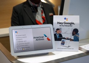 American experimenta traductor de Google en aeropuerto de Los Angeles 
