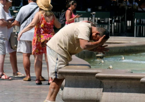 Calor del verano afecta al turismo en Europa